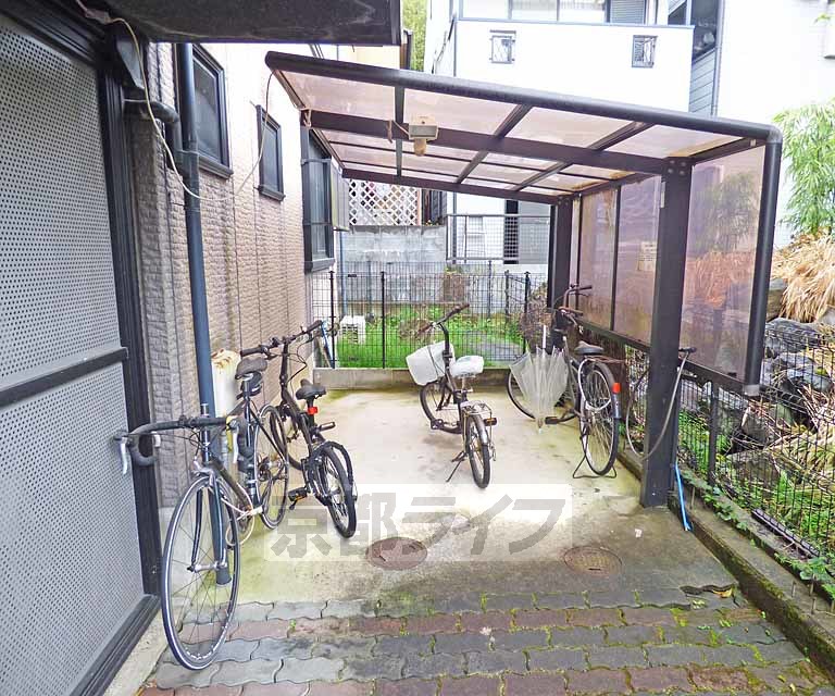 ハイカムール西賀茂の外観写真