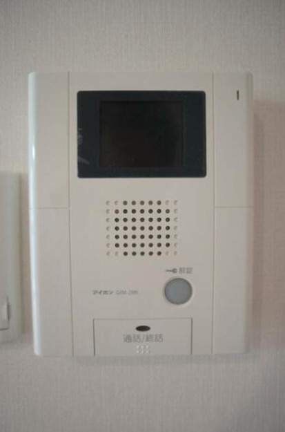 セキュリティ　モニター付きインターホン