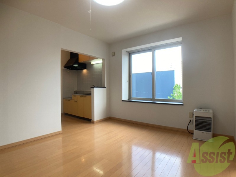 居室・リビング　広くてキレイなお部屋が広がっていて、充実した生活が送れそう。