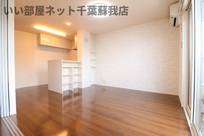 プルミエールA棟の居間写真
