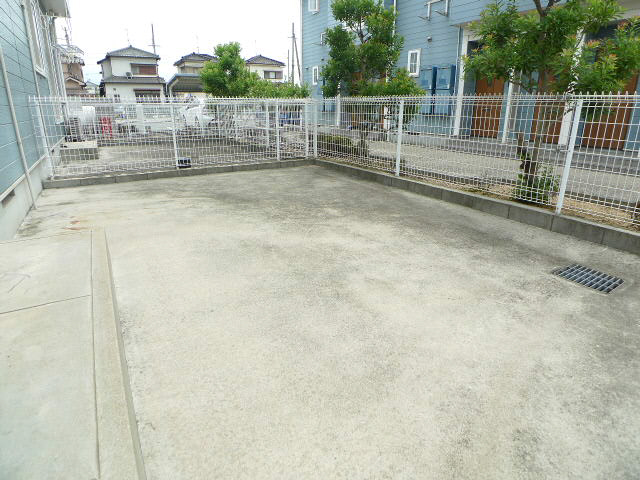 バルコニー　写真は102