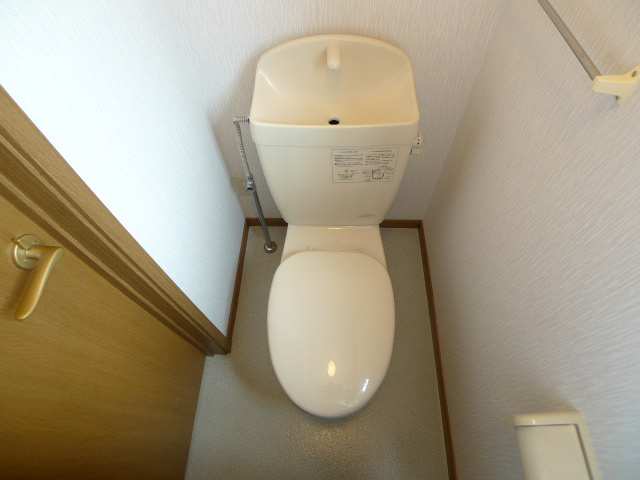 トイレ　写真は102