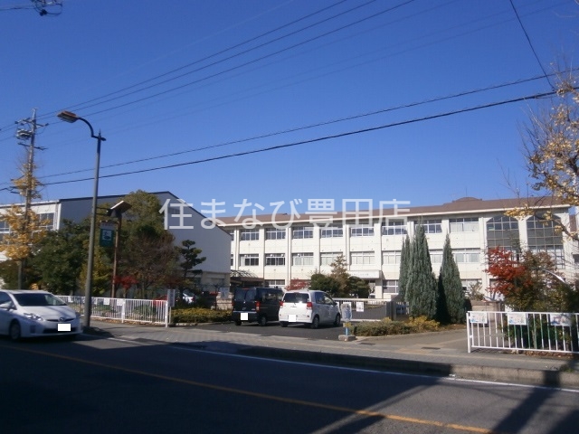 小学校　豊田市立美山小学校（小学校）まで85m