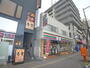コンビニ　セブンイレブン 越谷千間台東1丁目店（コンビニ）まで218m