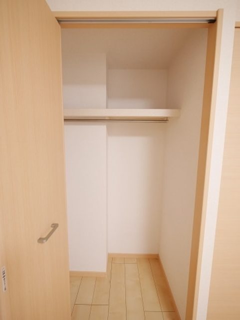 収納　クローゼット