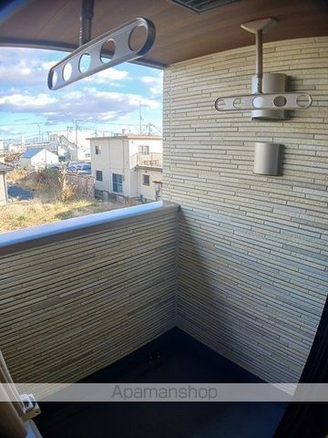 セピアIIIの内装写真