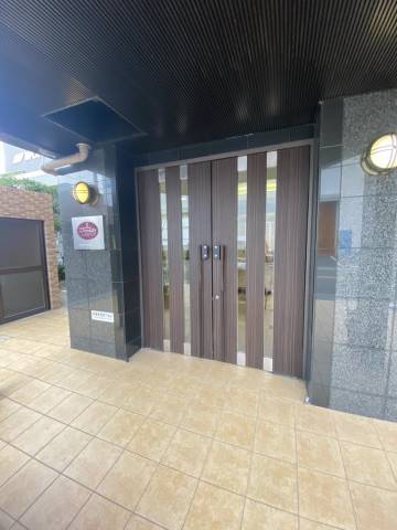 地下鉄中央線 長田駅 徒歩7分 11階建 築18年の外観写真