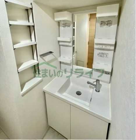 洗面設備　別部屋参照写真