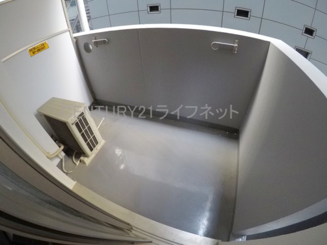地下鉄御堂筋線 江坂駅 徒歩6分 15階建 築19年の内装写真