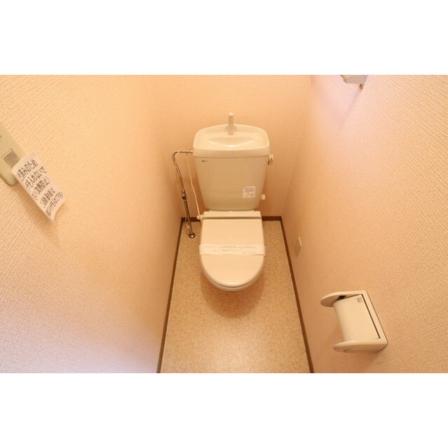 メゾンアコールA棟のトイレ写真