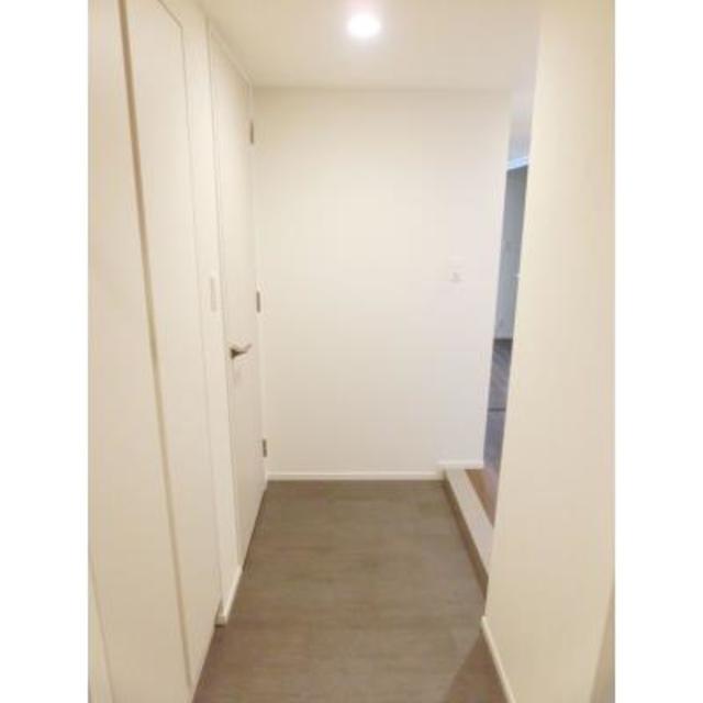 玄関　※写真は同タイプ住戸です。