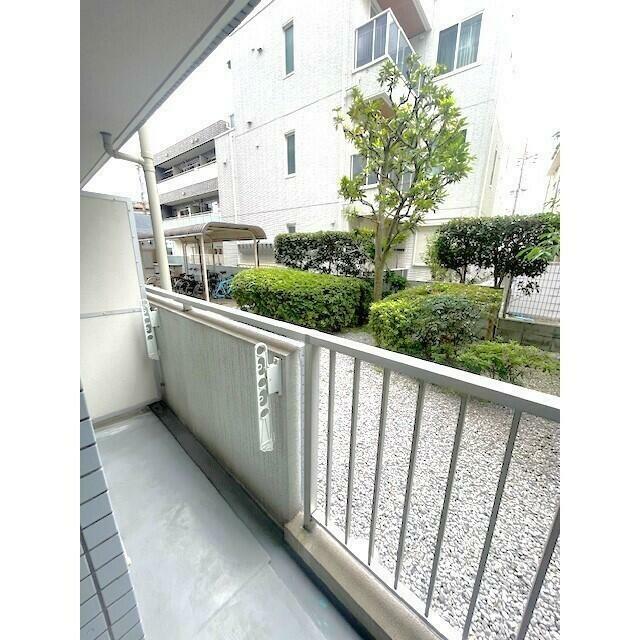 バルコニー　※同仕様写真含む