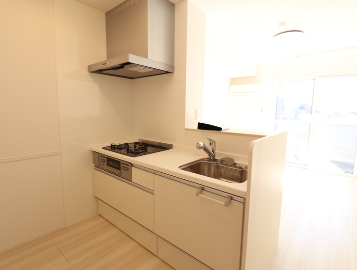 キッチン　※同タイプの部屋写真です