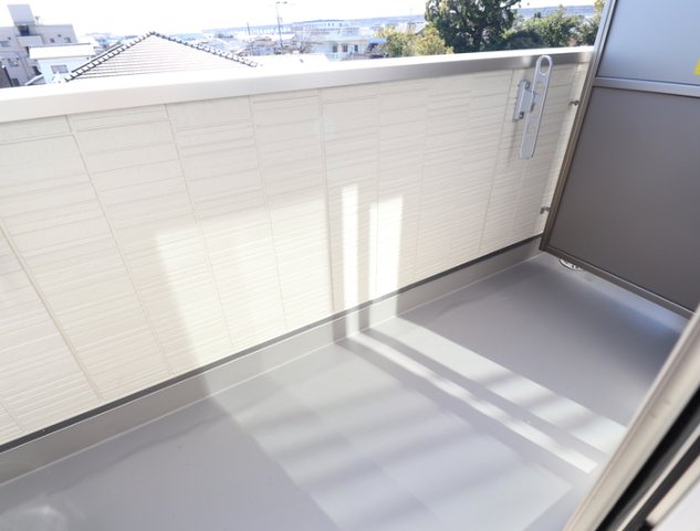 バルコニー　※同タイプの部屋写真です