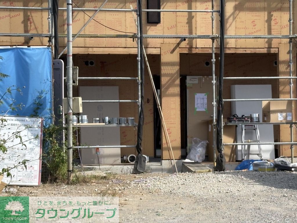 MELLAS南多摩の玄関写真