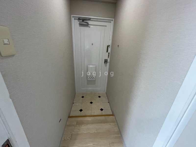玄関　子供部屋