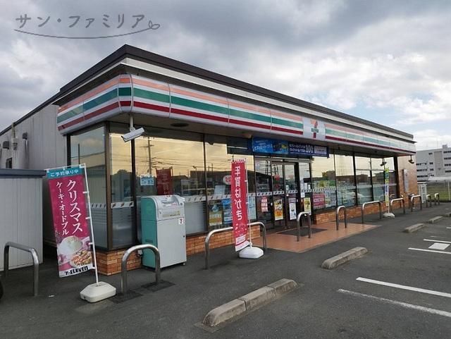 コンビニ　セブン-イレブン 豊橋西高師町店（コンビニ）まで530m