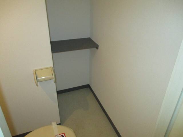 その他　トイレ収納