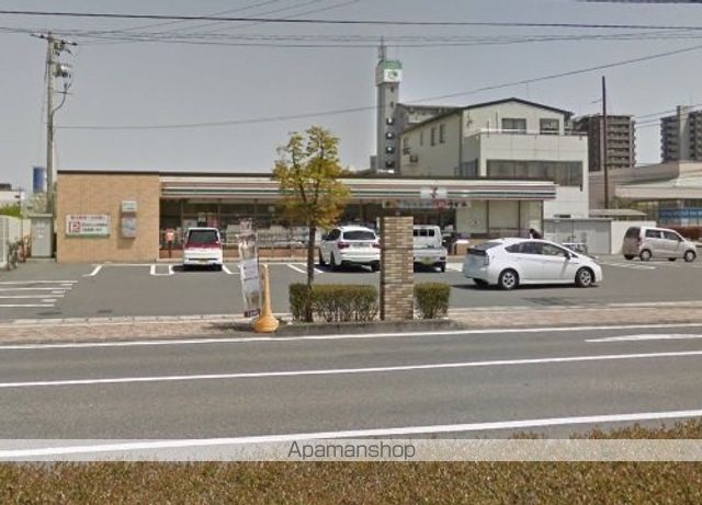 コンビニ　セブンイレブン（コンビニ）まで362m