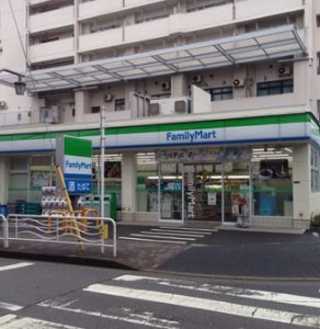 コンビニ　ファミリーマート江東福住一丁目店（コンビニ）まで62m