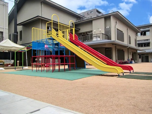 幼稚園・保育園　京都市立楊梅幼稚園（幼稚園・保育園）まで420m
