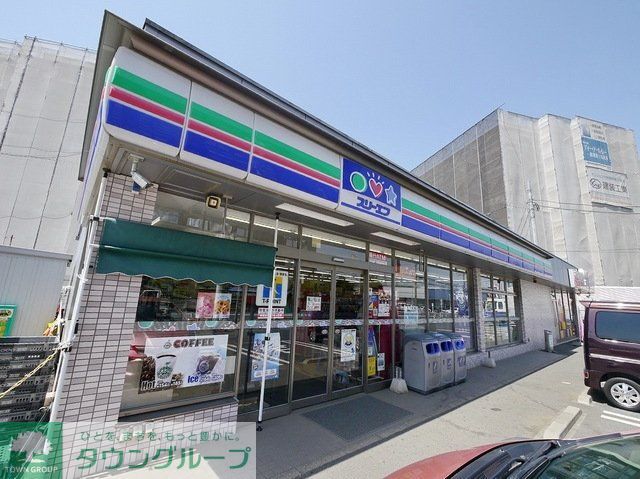 コンビニ　スリーエフ所沢向陽町店（コンビニ）まで318m
