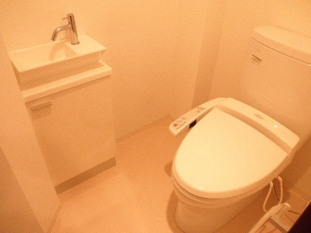 トイレ　参考写真