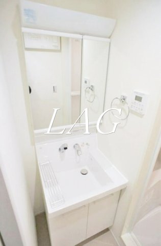 洗面設備　独立洗面台です。