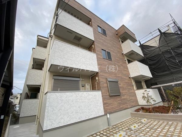 建物外観　建築中！