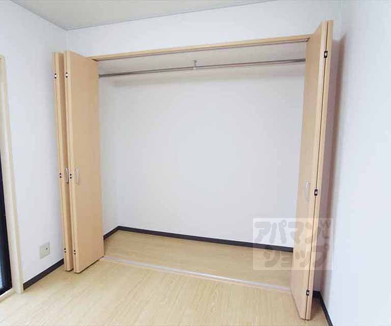 ロイヤルハイツ白川の内装写真