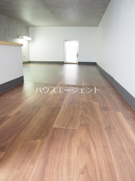 その他部屋・スペース　ロフトは広々！高さは150cm以上あります！