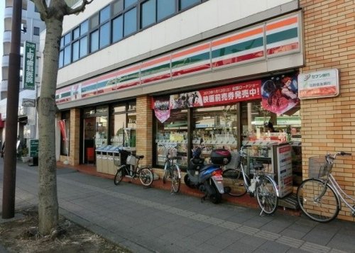 コンビニ　セブンイレブン 横浜三ツ沢上町店（コンビニ）まで495m