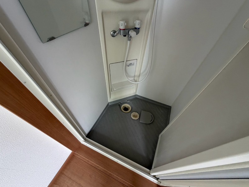 バス・シャワールーム　※別部屋参考写真