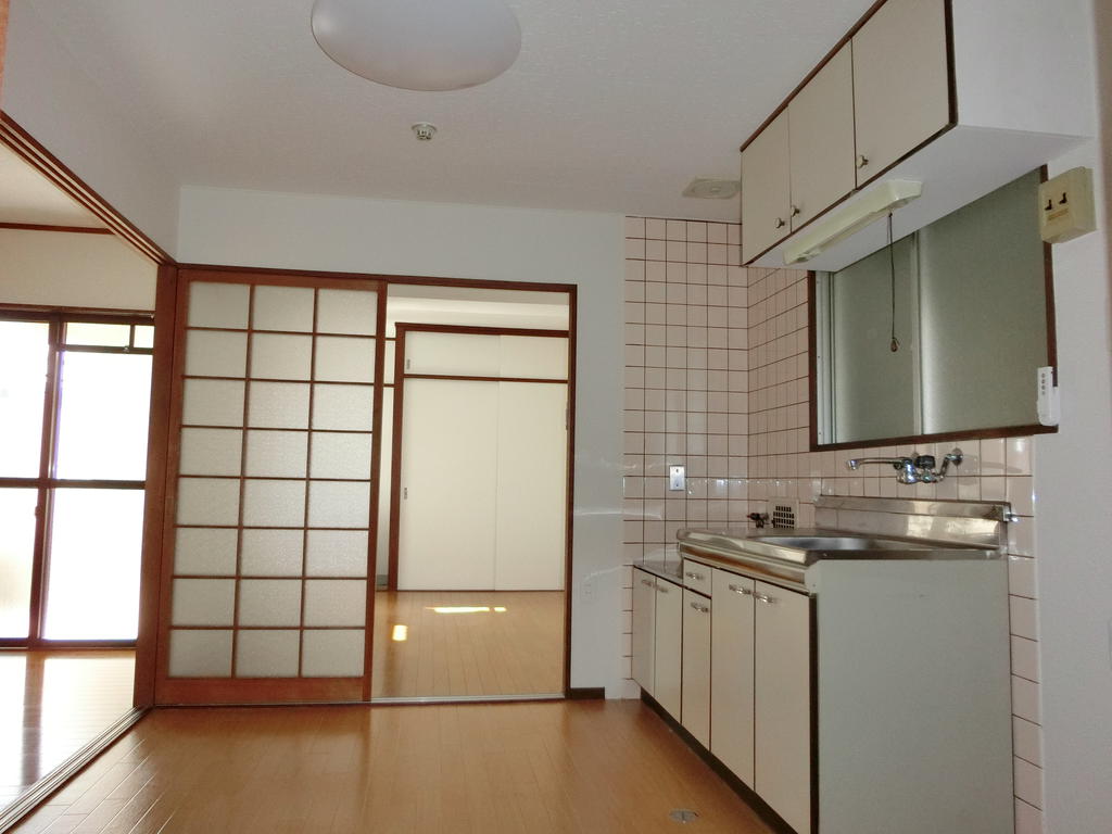 居室・リビング　※別のお部屋の写真の為、現況を優先とさせて頂きます。