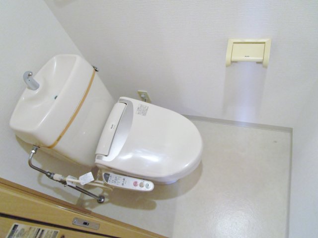 【神戸市北区有野中町のマンションのトイレ】