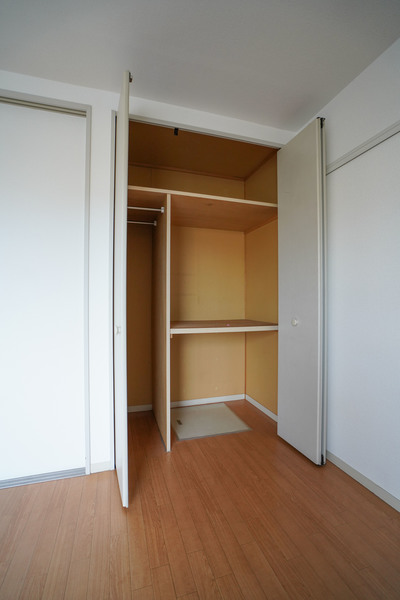 収納　同じ建物の別なお部屋