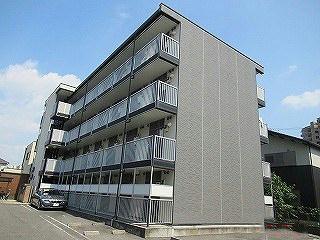 レオパレス八剱の建物外観