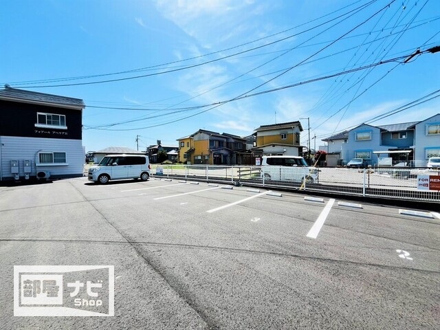 【フォブールアベリアＢの駐車場】