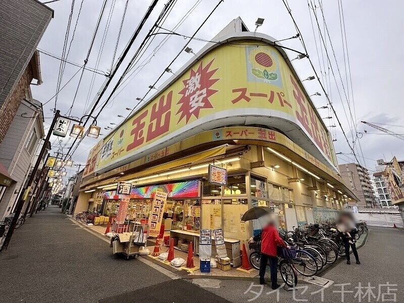 【守口市小春町のマンションのスーパー】