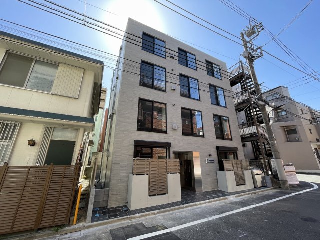 【レピュア早稲田レジデンスの建物外観】