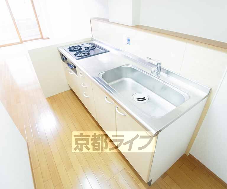 【京都市東山区妙法院前側町のマンションのキッチン】