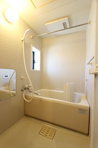 バス・シャワールーム　参考写真です。現況優先。