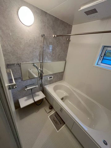 バス・シャワールーム　お風呂で日々の疲れを落としましょう