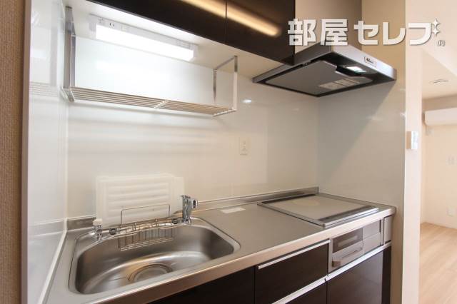 キッチン　３０２号室の写真になります。