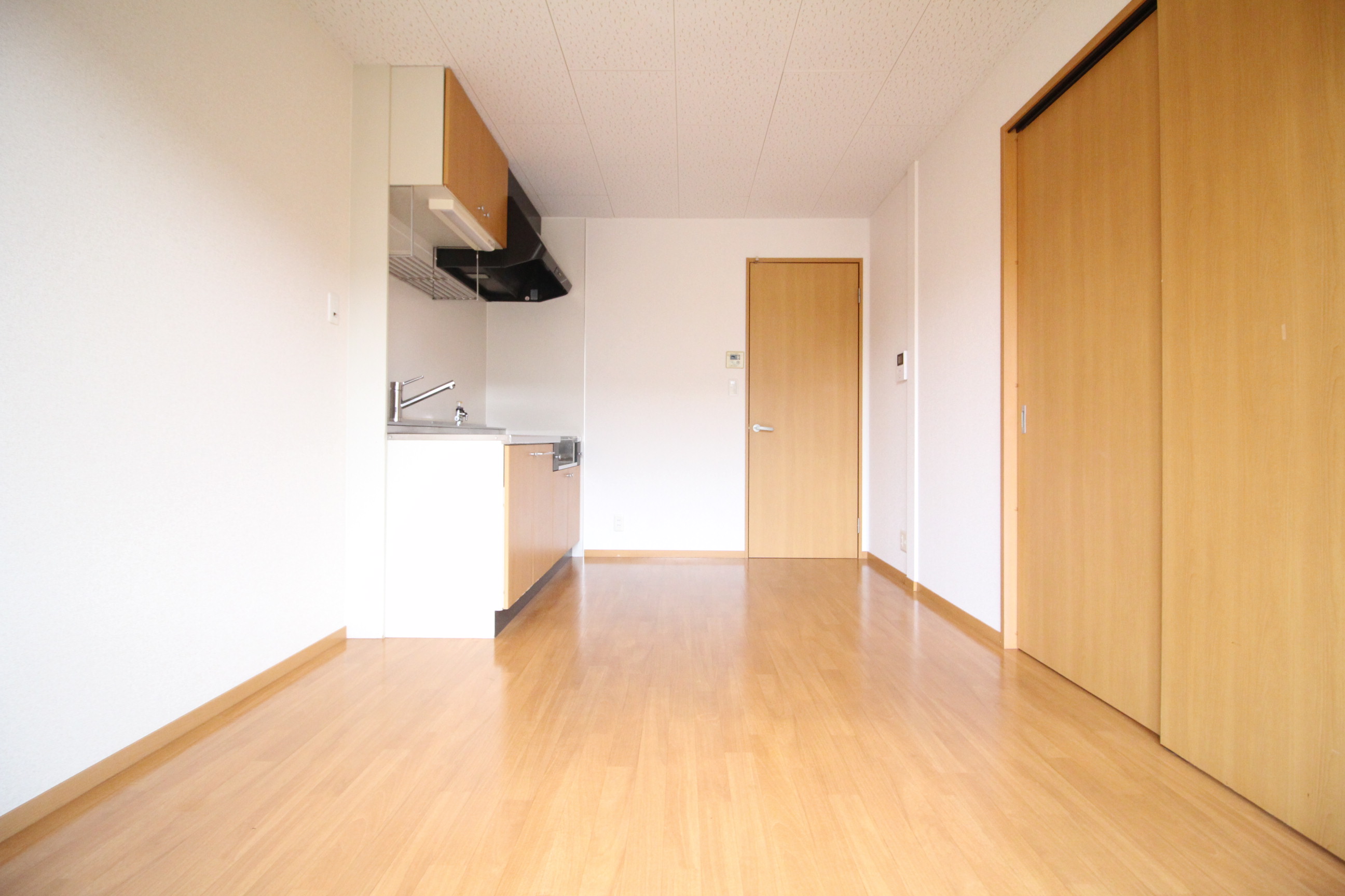 居室・リビング　7.5帖のダイニングキッチン♪