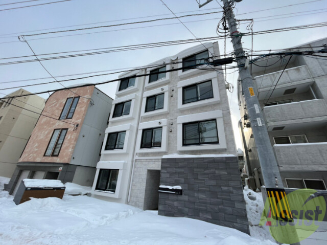 建物外観　札幌市西区二十四軒「ＬＥＯ１」