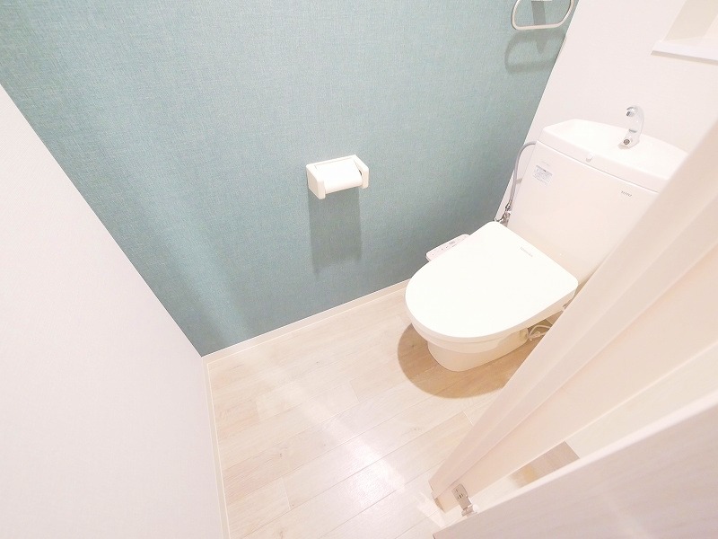 トイレ　清潔感のあるウォシュレット付きのトイレです♪