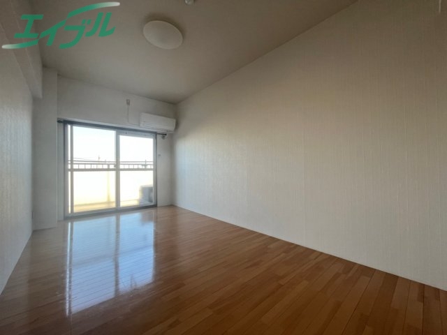 居室・リビング　別部屋同タイプ