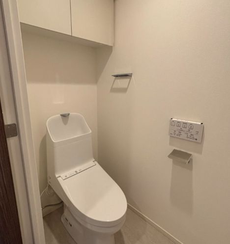 トイレ　別号室参考写真