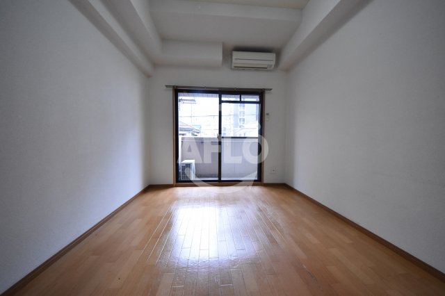 居室・リビング　エスティライフ梅田新道　リビング